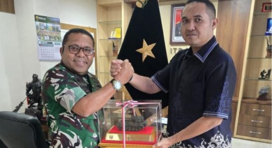Dua Putra NTT Bertemu di Medan: Silaturahmi Hangat di Tanah Perantauan