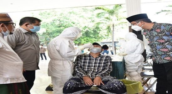 Pemkab Sidoarjo Fasilitasi Santri Lirboyo Tes Swap Sebelum Kembali Ke Pondok