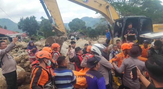Korban Terakhir Banjir Bandang Solok Ditemukan Meninggal, Dua Warga Tewas