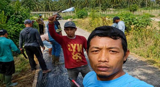 Warga Lampung Timur Viral Ngaku Tak Bayar Pajak Demi Bangun Jalan Rusak, Bupati Beri Penjelasan