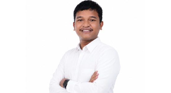 Film Pesta Babi, Mama Yasinta, dan Cara Kita Bermedia Sosial di Tengah Banjir Opini