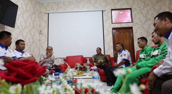Pjs Bupati Toba Dukung Atlet Karate Peraih Emas di PON XXI