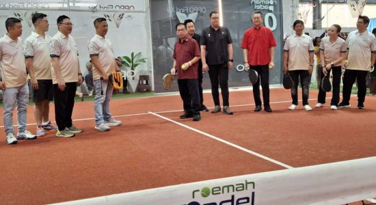 Dari Bakar Kalori hingga Redam Stres, Sofyan Tan Paparkan Manfaat Padel di Peresmian Roemah Padel