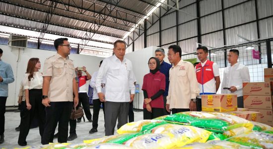 Menteri Koperasi Pantau Operasional Koperasi Desa Merah Putih di Nganjuk
