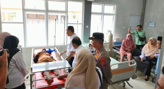 Gubernur Sumbar Minta Dapur MBG di Palupuh Ditutup Usai Dugaan Keracunan Massal