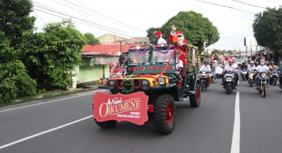 Christmas Carnaval dan Peluncuran Natal Oikumene Sumut 2024 Semarakkan Kota Medan