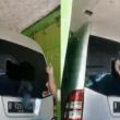 Mudik Lebaran Dilarang, Pria Diduga Sopir Travel Pecahkan Kaca Mobil