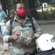 Disuruh Putar Balik, Pria Ini Tunjukkan Ular Kobra ke Polisi, Akhirnya Bisa Lewat