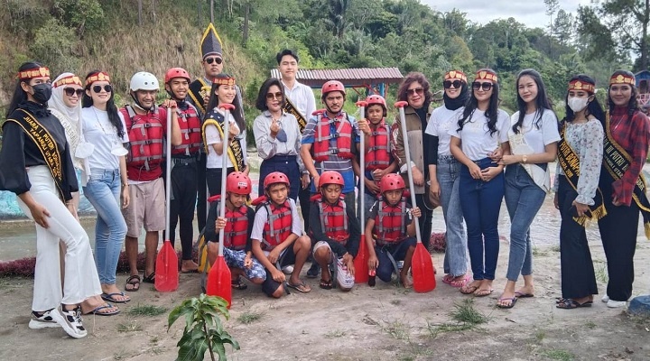 Ketua Tim Penggerak PKK Kabupaten Tapanuli Utara Santika Simamora