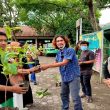 Komunitas Kampung Sendiri Kolaborasi UNUSU Tanam Pohon di Batas Sungai Badera