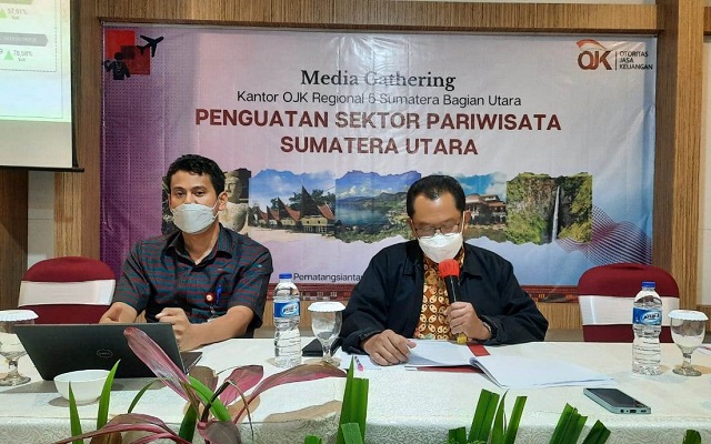 Otoritas Jasa Keuangan (OJK) Kantor Regional 5 Sumatera Bagian Utara (Sumbagut) saat menggelar media gathering di Kota Pematangsiantar, Rabu (15/12/2021).