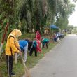 Jaga Kebersihan, TP PKK Tanah Gara Hulu Rutin Bergotong-royong