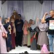 Asep Japar Hadiri Resepsi Pernikahan dan Sapa Warga di Cikidang