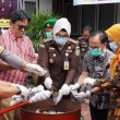 Kejari Padang Panjang Musnahkan Barang Bukti Narkoba dan Senjata Api