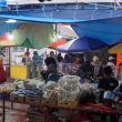 Pasar Pabukoan Gang Kecap Tetap Ramai Meski Diguyur Hujan