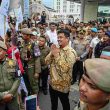 Ratusan Pendukung MBG Datangi Kantor Gubernur Sumut, Bobby Janji Teruskan Petisi ke Prabowo