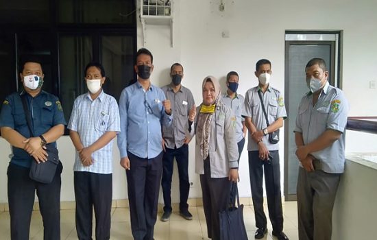 Karyawan PD Pasar Medan yang akan demo besok, Selasa (20/04) di Kantor Wali Kota Medan/Sipa Munthe